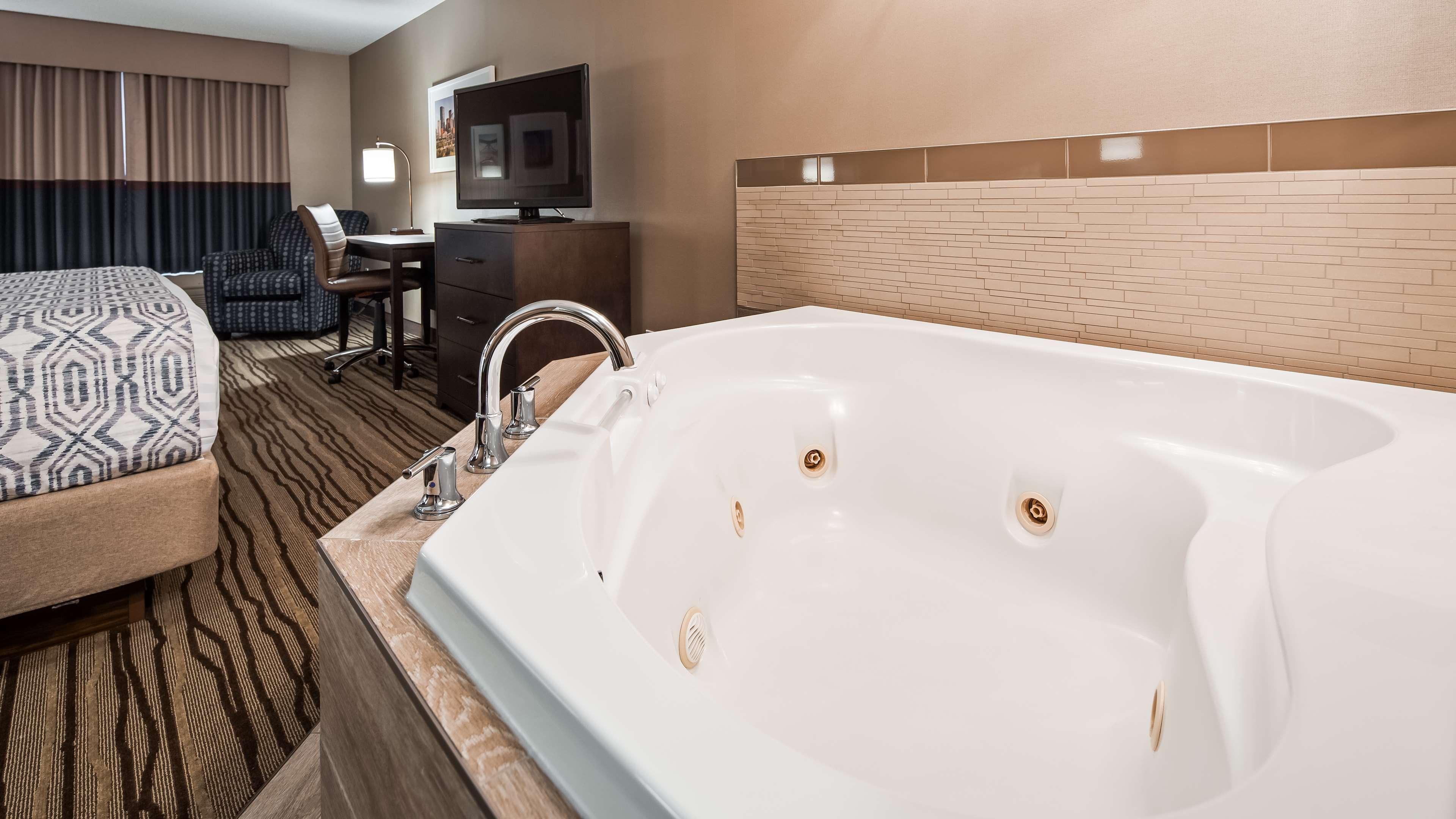 Best Western Plus Calgary Centre Inn Ngoại thất bức ảnh