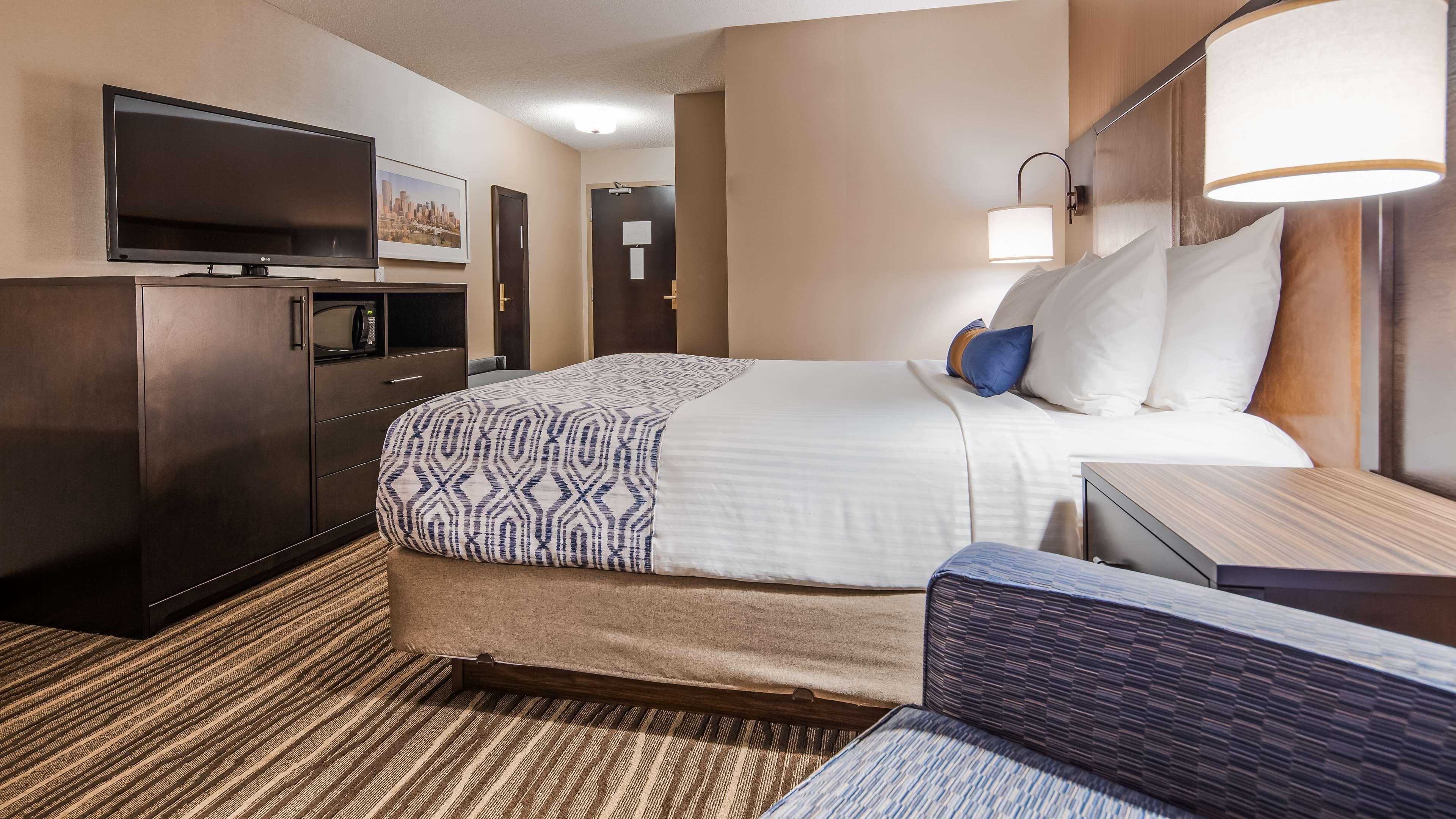 Best Western Plus Calgary Centre Inn Ngoại thất bức ảnh
