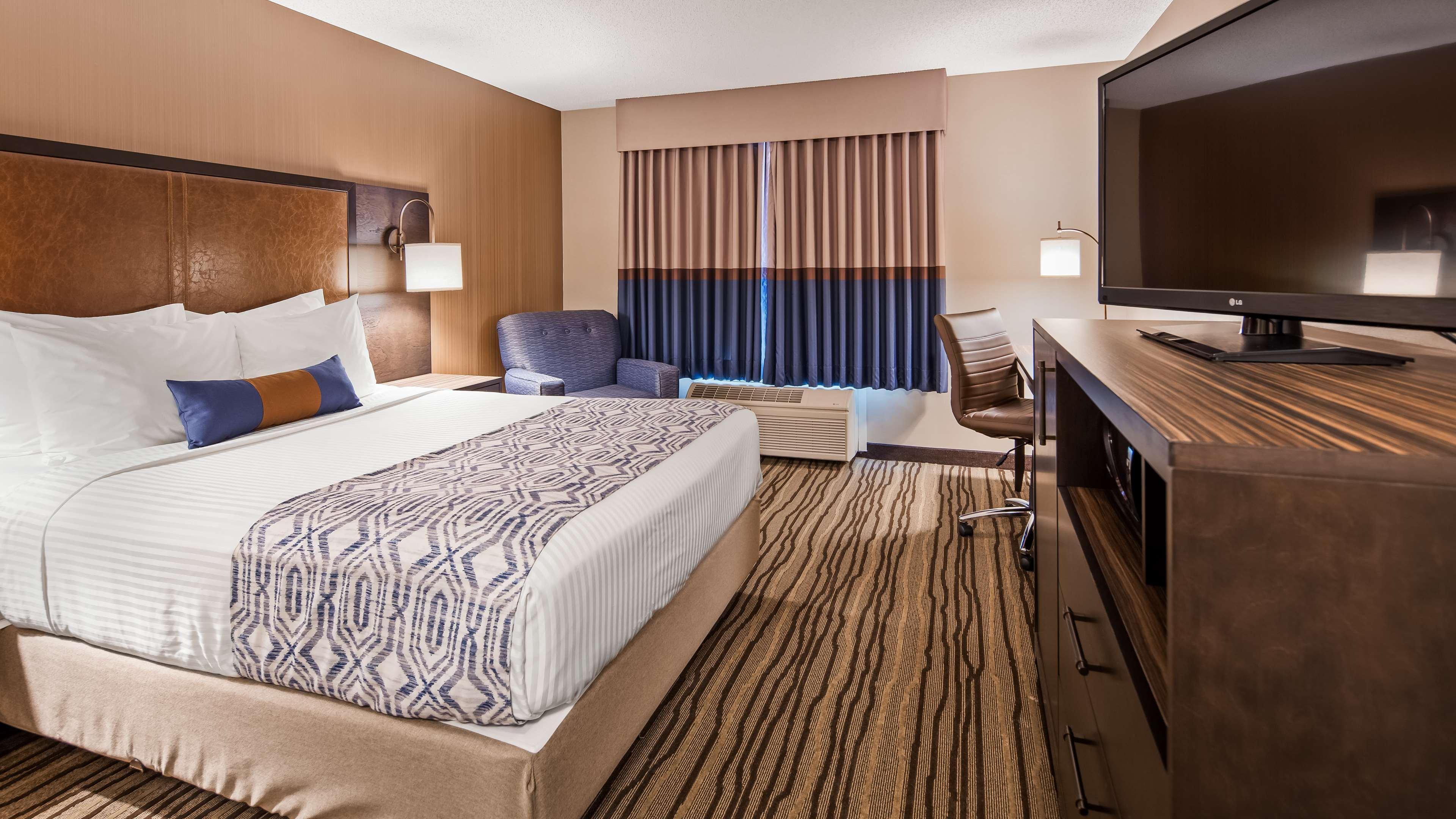Best Western Plus Calgary Centre Inn Ngoại thất bức ảnh