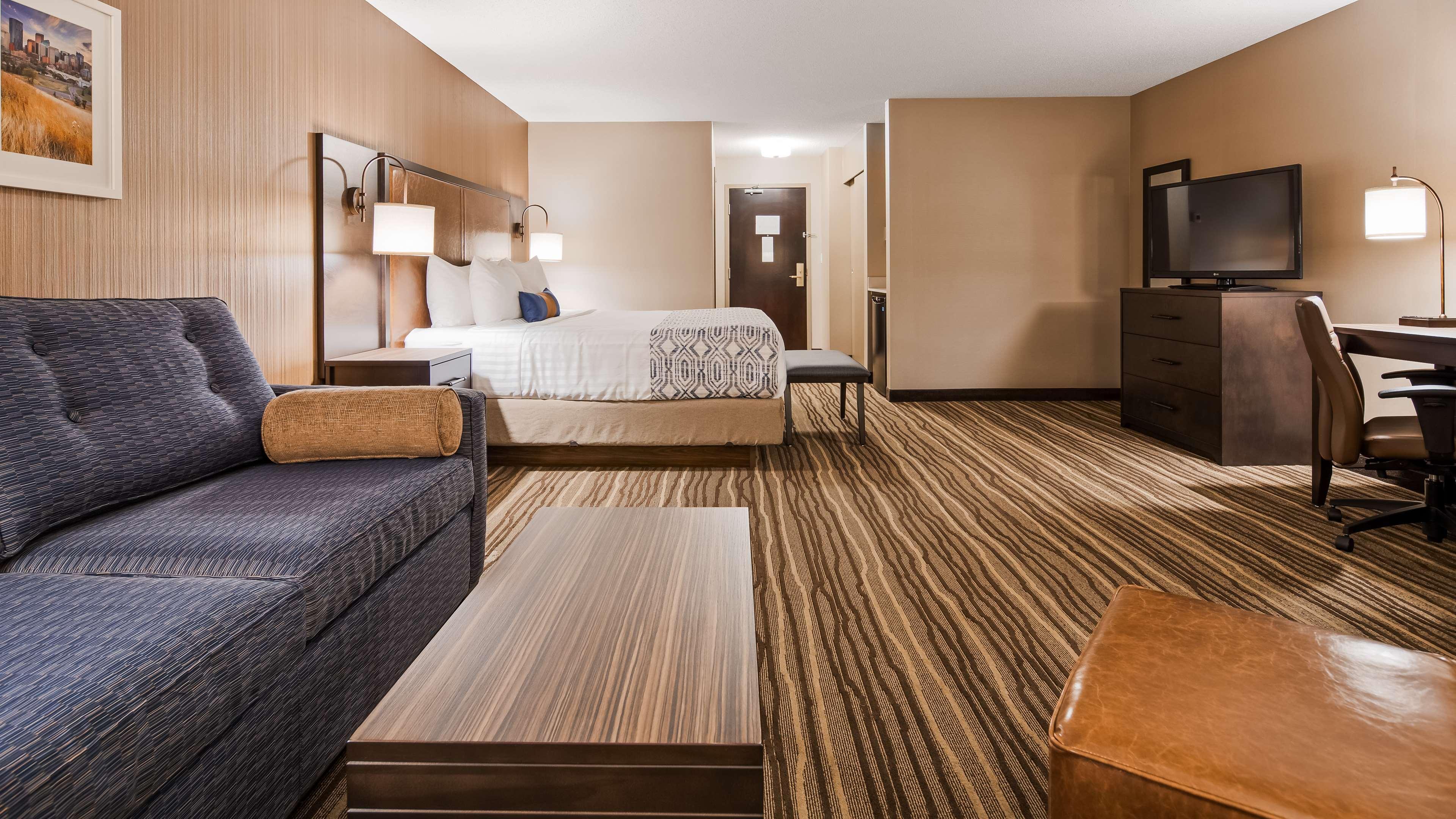 Best Western Plus Calgary Centre Inn Ngoại thất bức ảnh