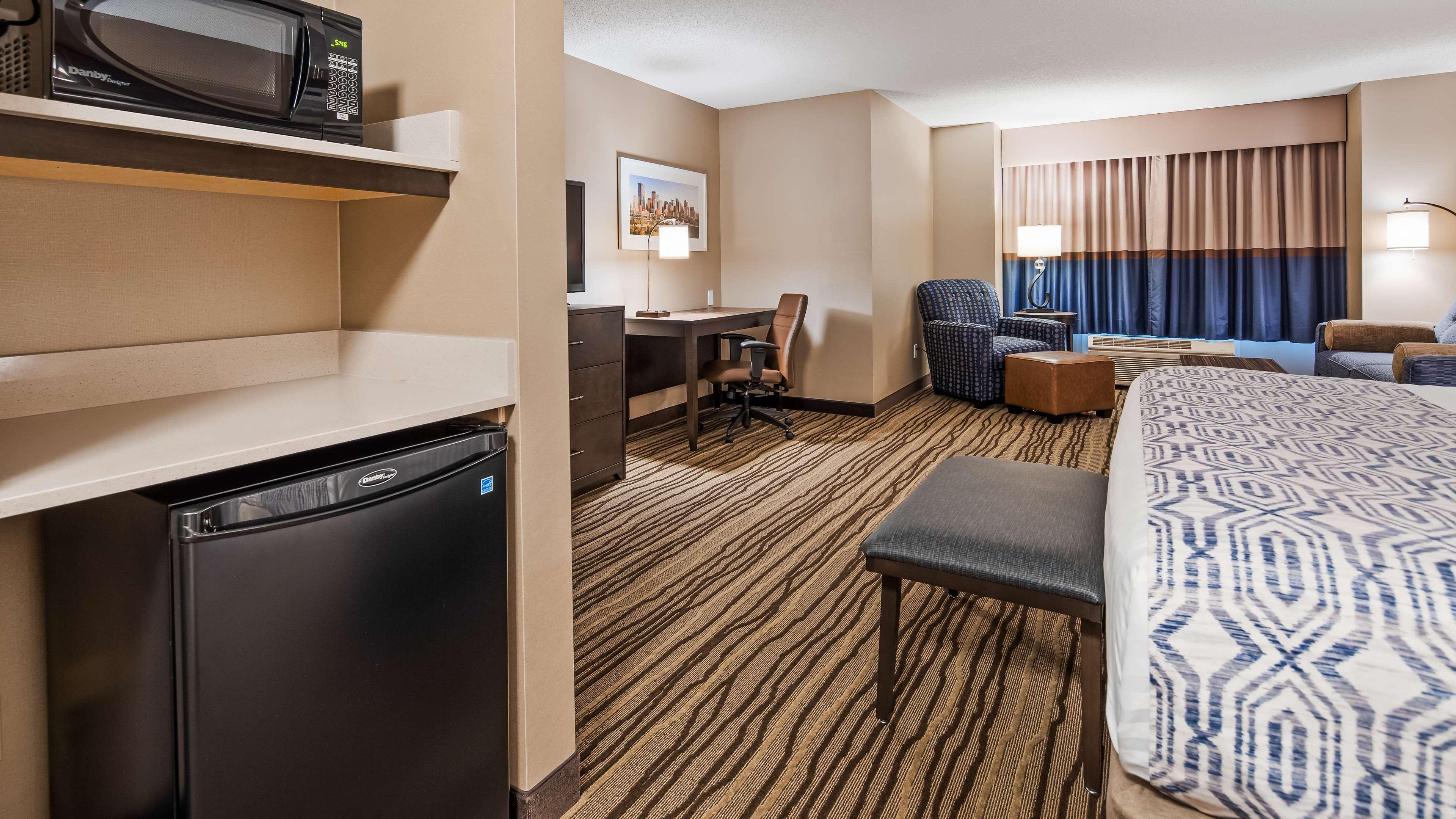 Best Western Plus Calgary Centre Inn Ngoại thất bức ảnh
