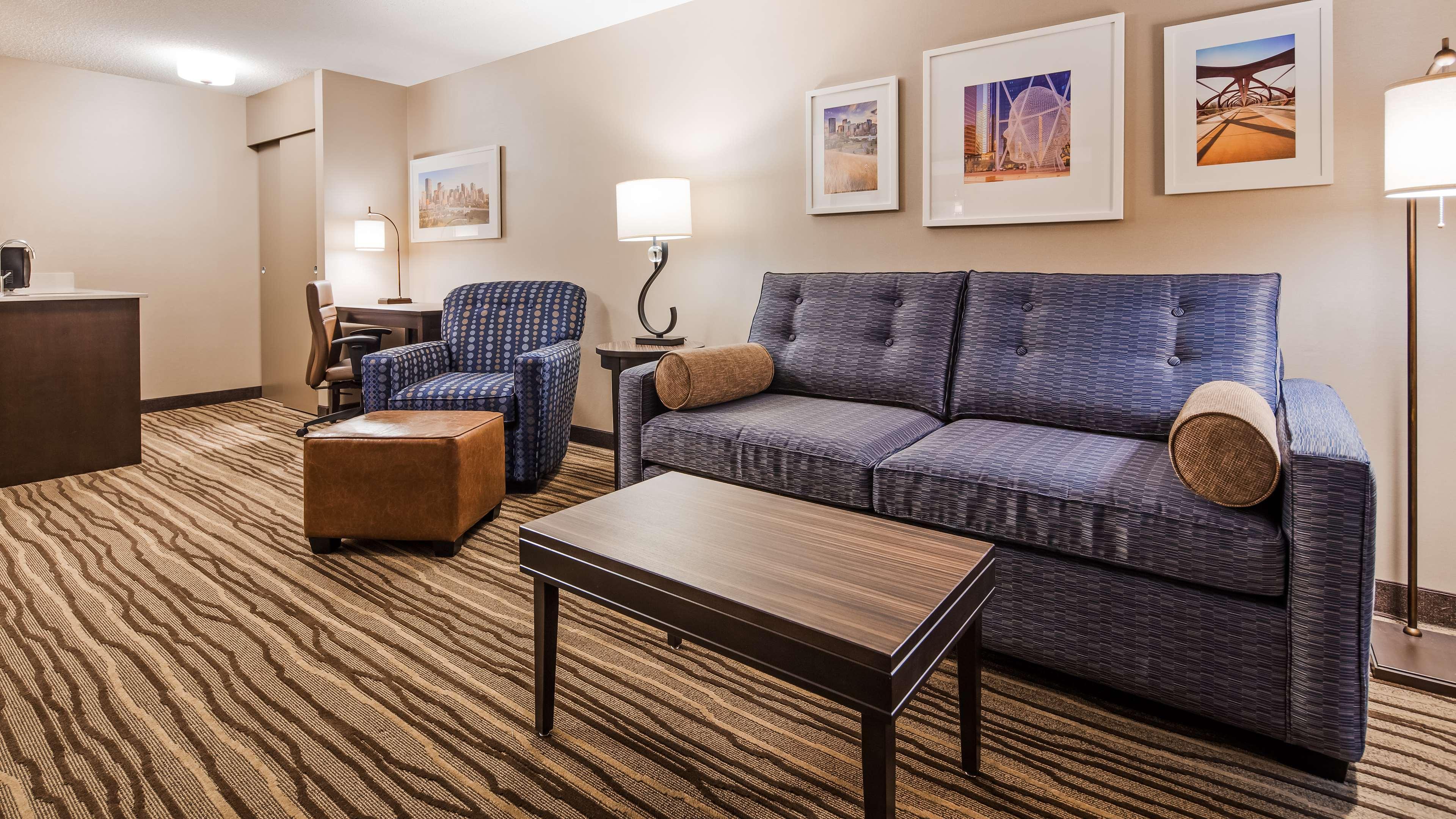 Best Western Plus Calgary Centre Inn Ngoại thất bức ảnh