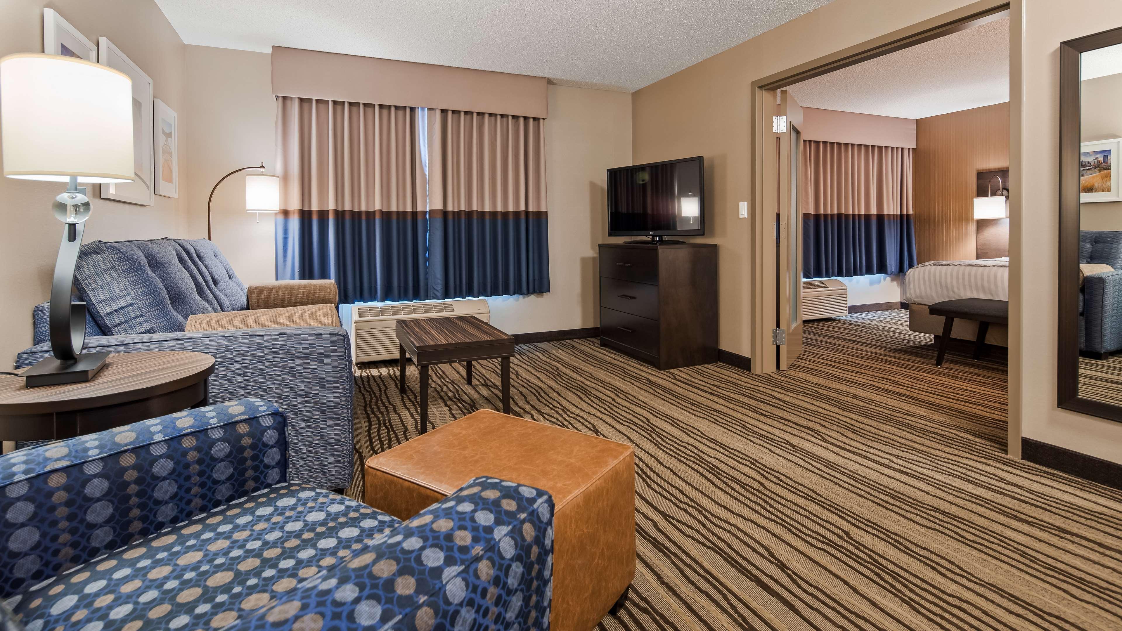 Best Western Plus Calgary Centre Inn Ngoại thất bức ảnh