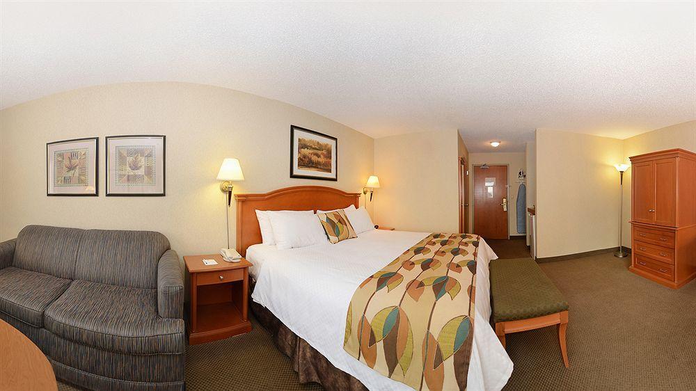 Best Western Plus Calgary Centre Inn Ngoại thất bức ảnh