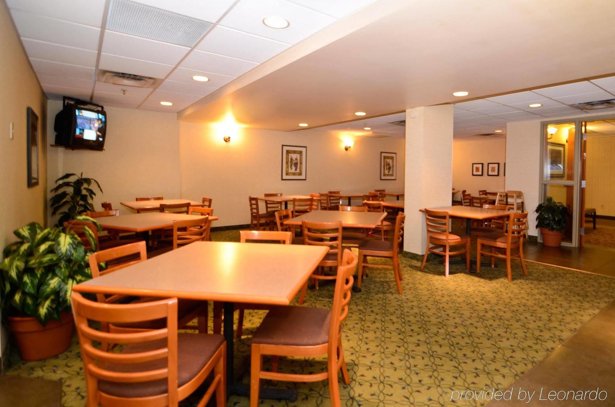Best Western Plus Calgary Centre Inn Ngoại thất bức ảnh