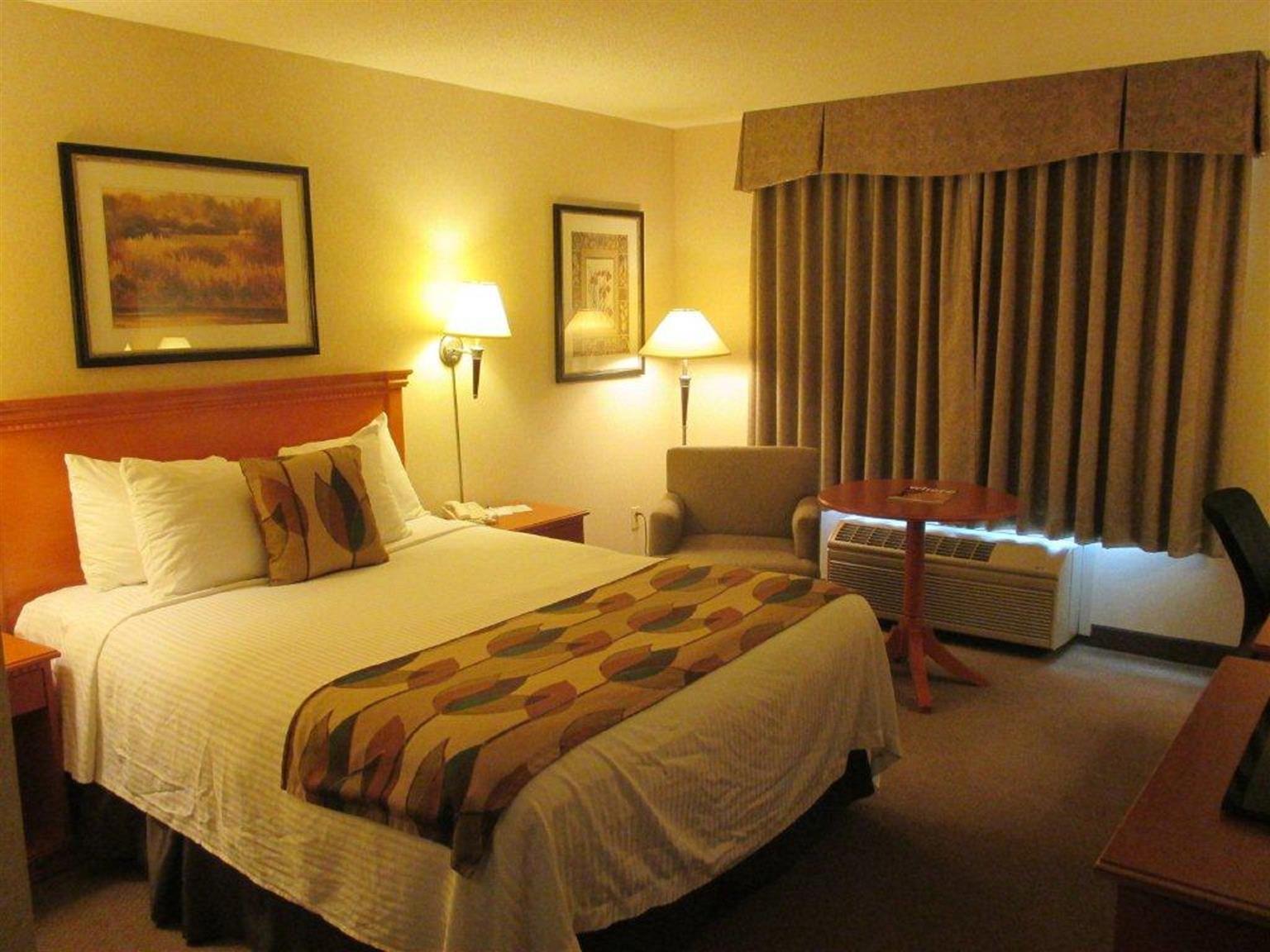 Best Western Plus Calgary Centre Inn Ngoại thất bức ảnh