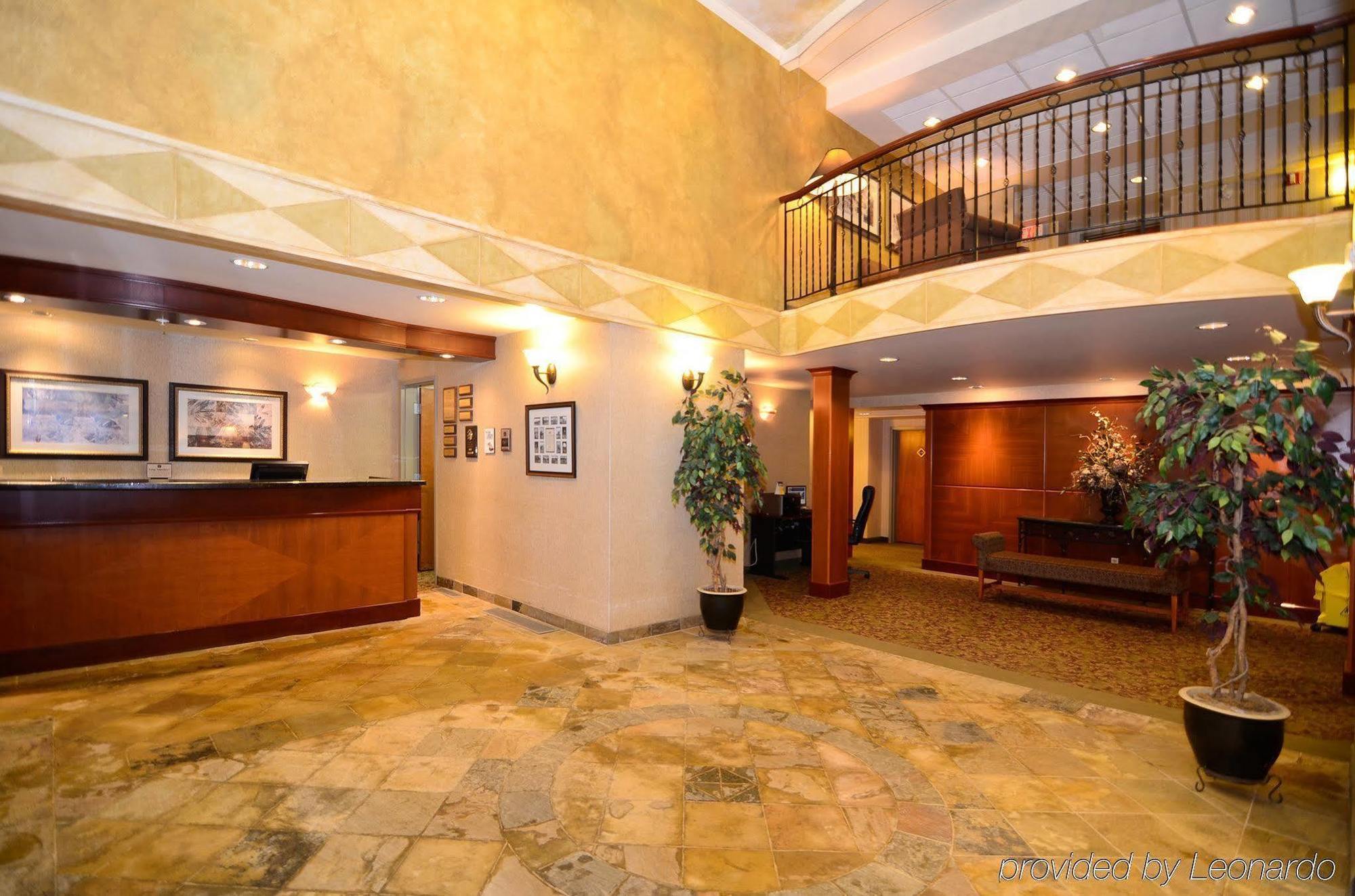Best Western Plus Calgary Centre Inn Ngoại thất bức ảnh