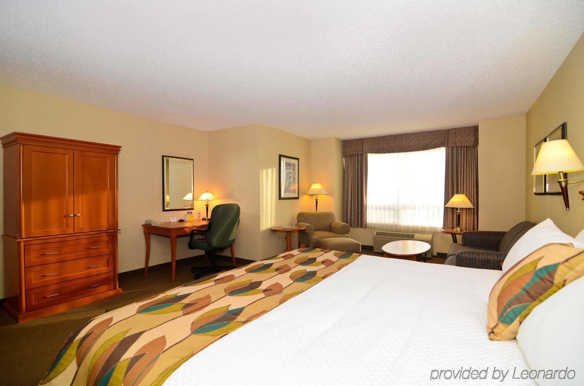 Best Western Plus Calgary Centre Inn Ngoại thất bức ảnh