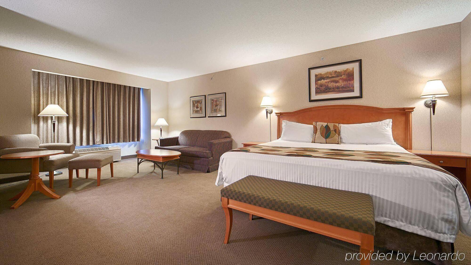 Best Western Plus Calgary Centre Inn Ngoại thất bức ảnh