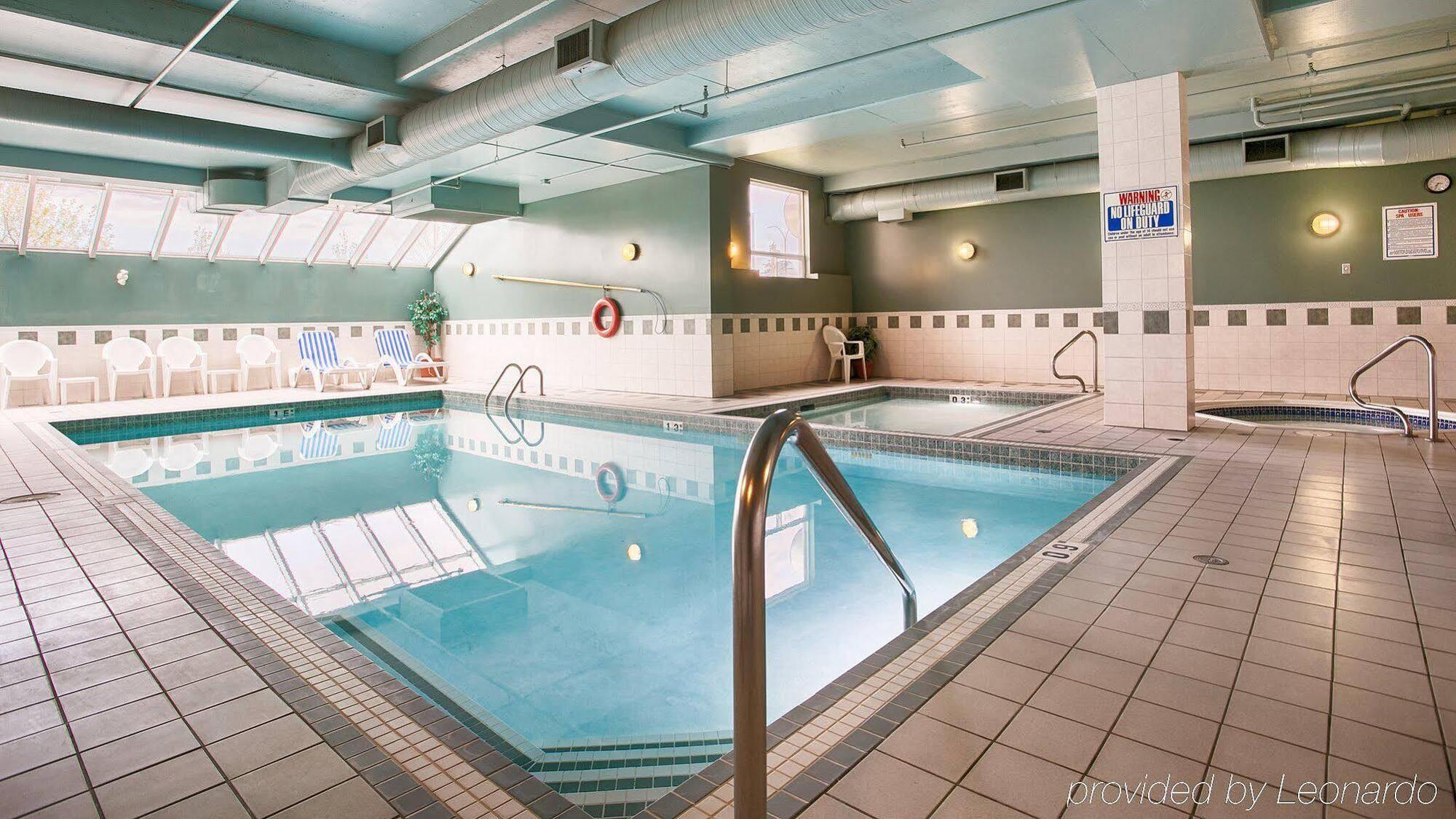 Best Western Plus Calgary Centre Inn Ngoại thất bức ảnh